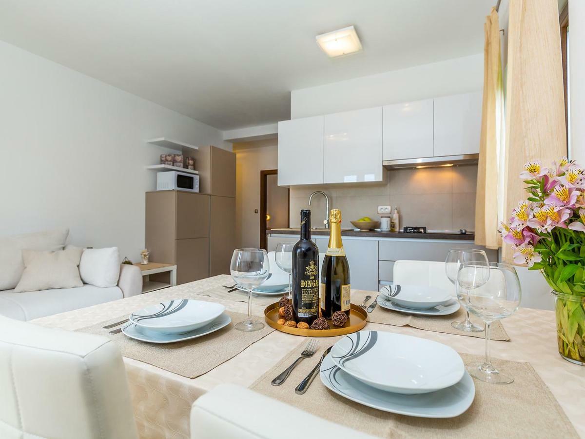 Apartments Gioia Poreč Eksteriør billede
