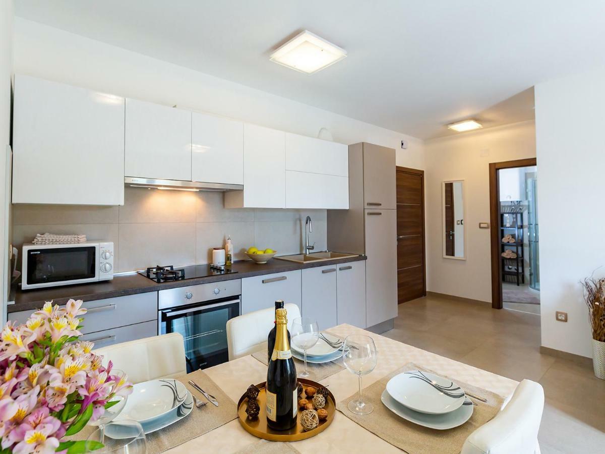 Apartments Gioia Poreč Eksteriør billede